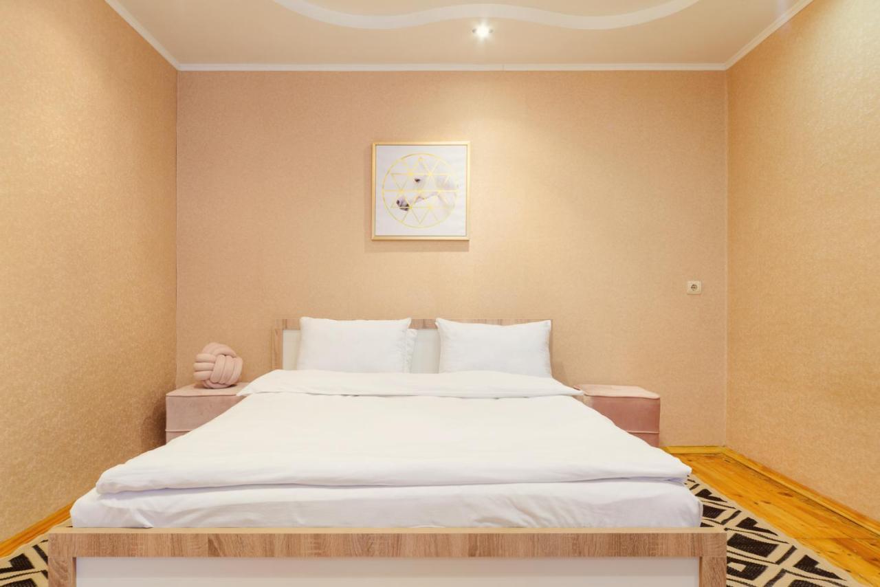 Bright Apartments On Internatsionalnaya Minsk Ngoại thất bức ảnh